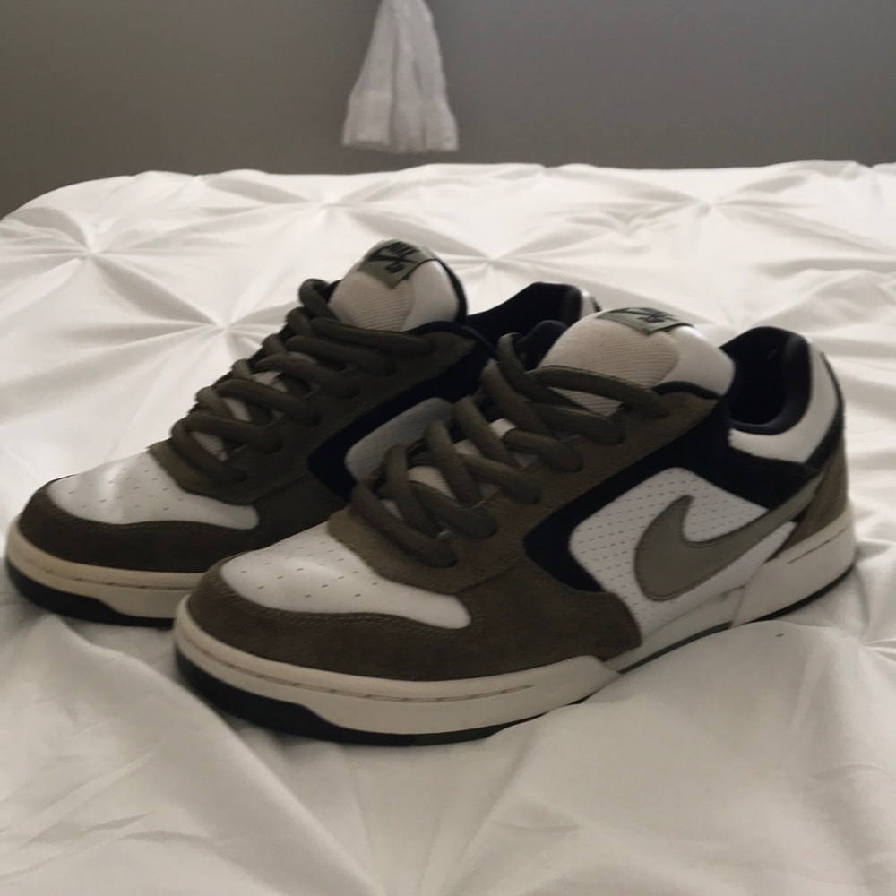 Nike shoes